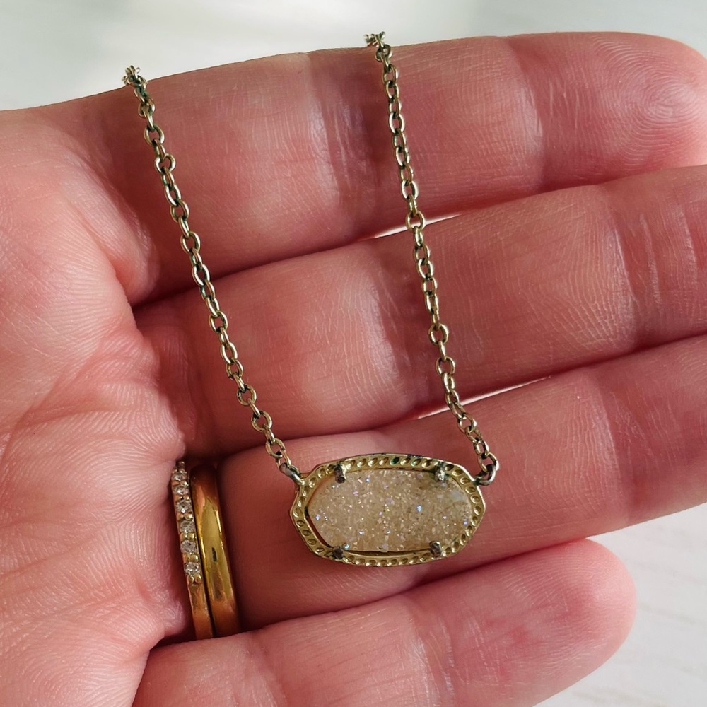 Kendra Scott Necklace